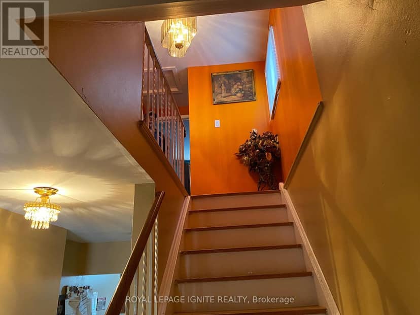 83 Coxworth Crescent — photo 21 of 40