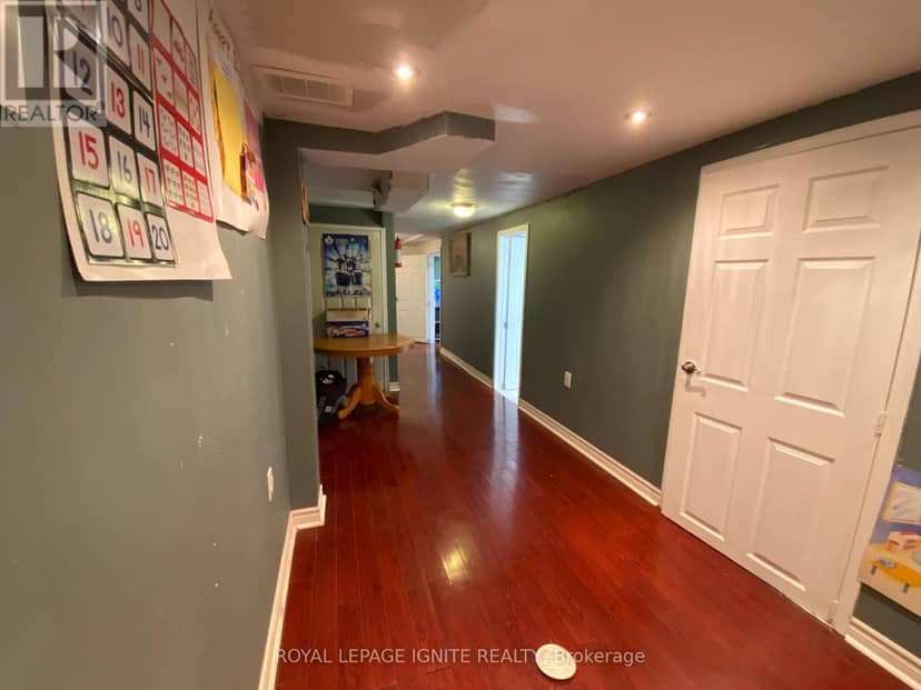 83 Coxworth Crescent — photo 30 of 40