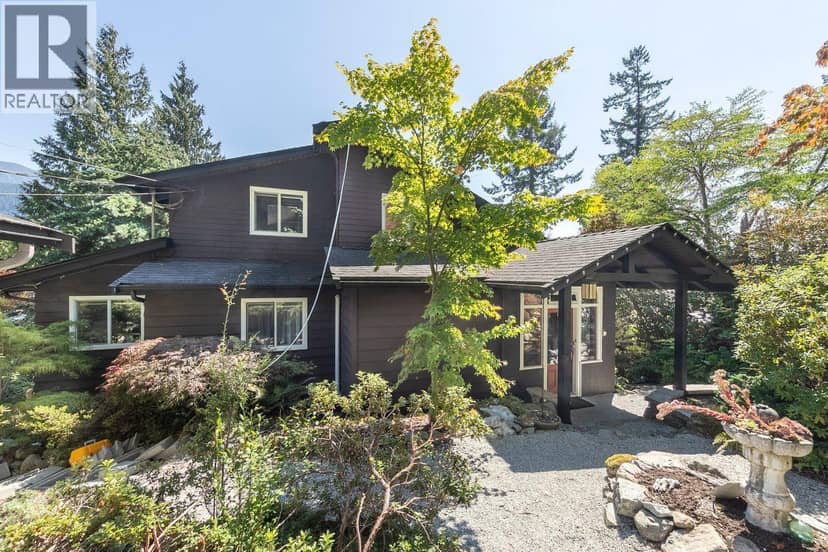 330 SASAMAT LANE, North Vancouver, photo 3