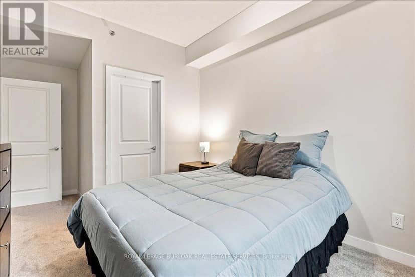 118 - 5317 Upper Middle Road — photo 18 of 27