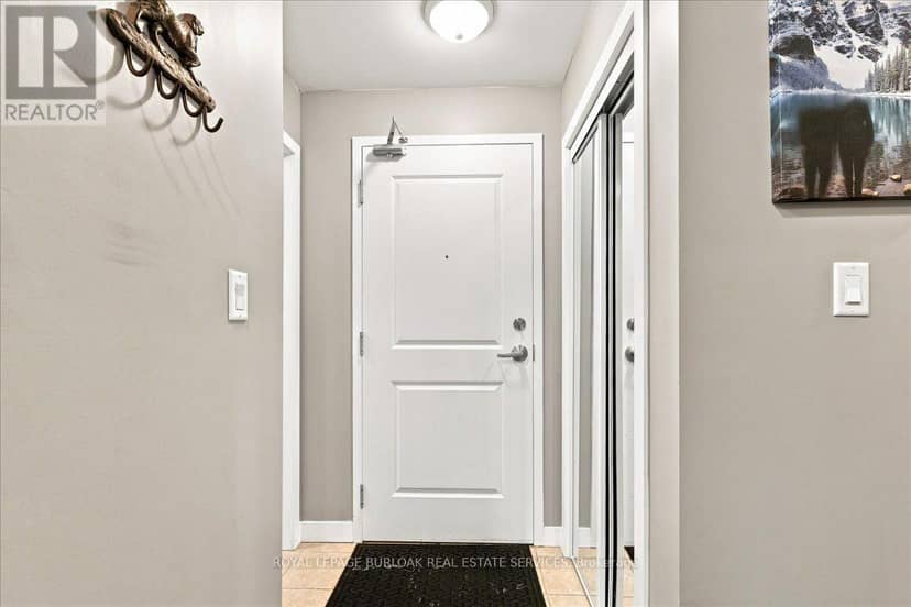 118 - 5317 Upper Middle Road — photo 7 of 27