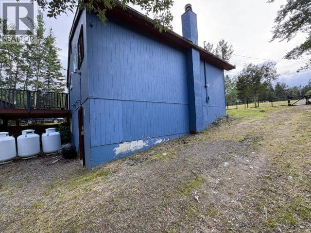 224 Squanga Ave — photo 16 of 22