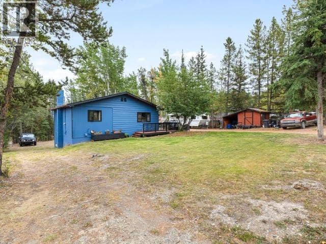 224 Squanga Ave — photo 2 of 22