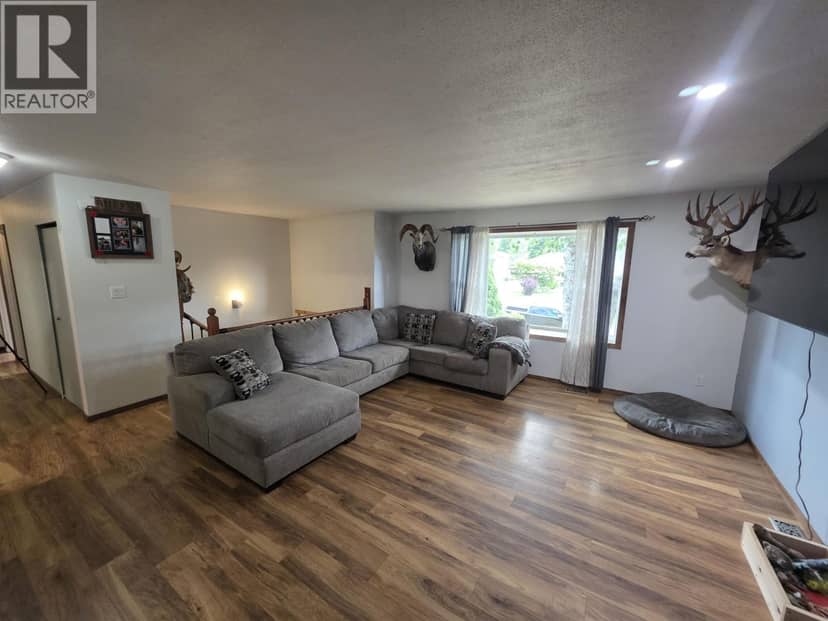 3674 JUNIPER AVENUE, Terrace, photo 3