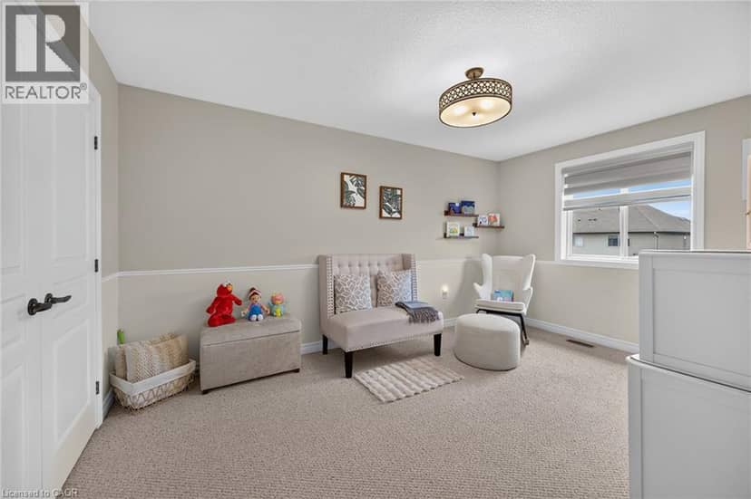 68 GARINGER Crescent — photo 27 of 40