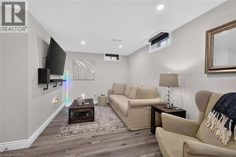68 GARINGER Crescent — photo 36 of 40