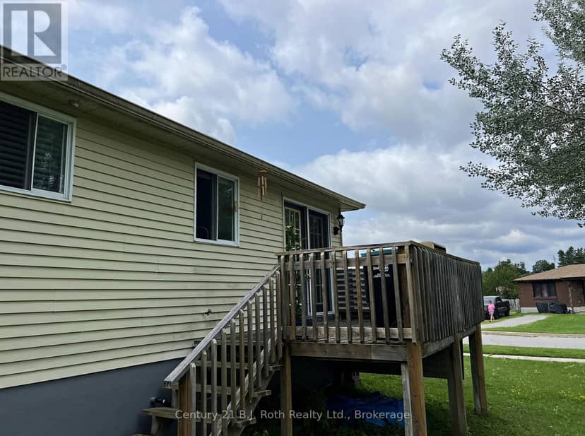867 Birchwood Drive — photo 13 of 34
