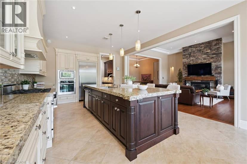 596 REGAL Place — photo 14 of 40