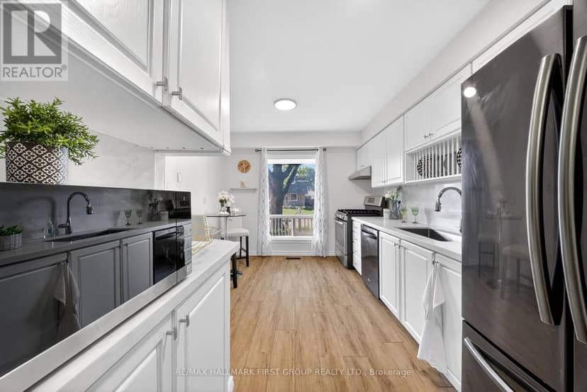 33 Harrison Court — photo 10 of 40