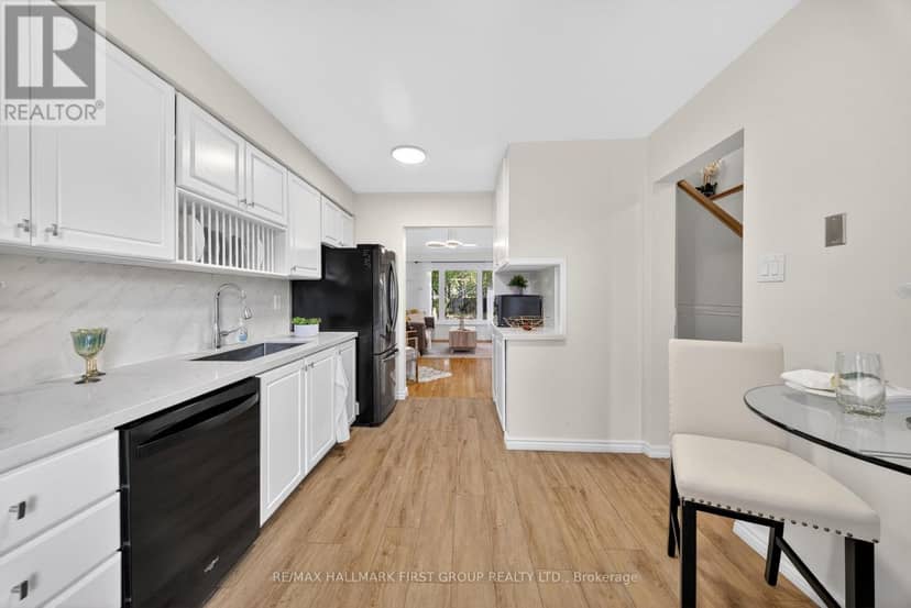 33 Harrison Court — photo 13 of 40
