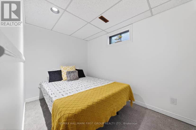 33 Harrison Court — photo 39 of 40