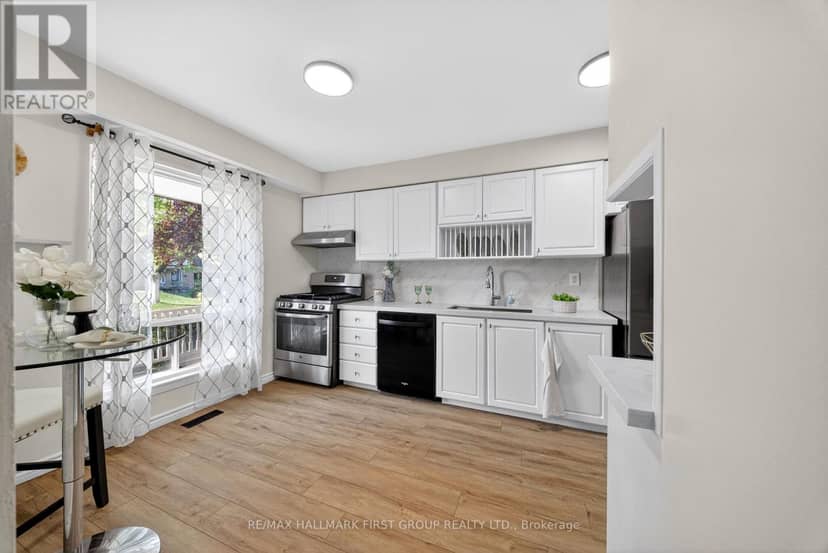 33 Harrison Court — photo 8 of 40