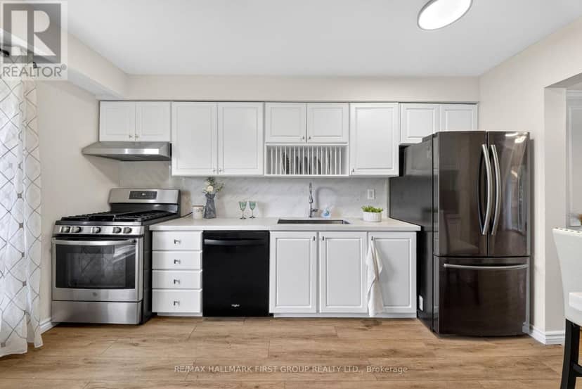 33 Harrison Court — photo 9 of 40