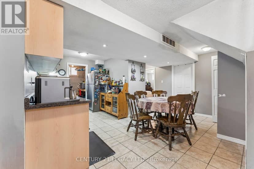 34 Cumberland Drive — photo 22 of 37