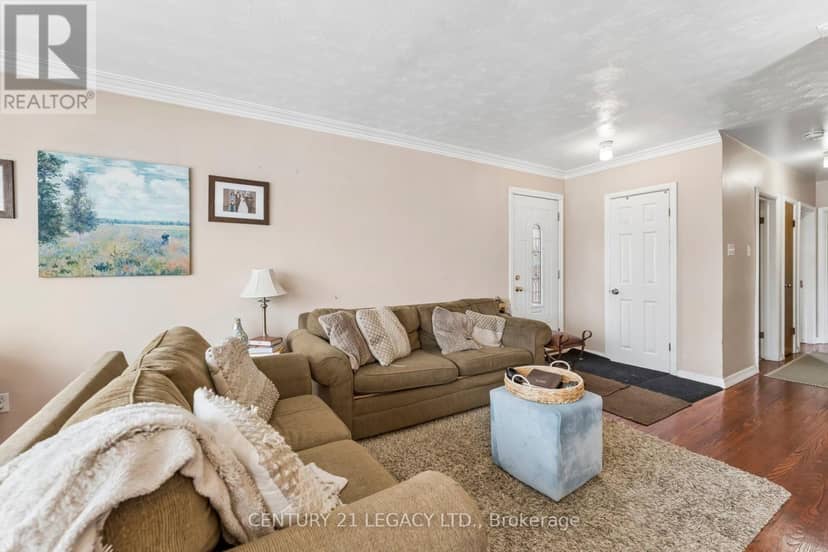 34 Cumberland Drive — photo 8 of 37