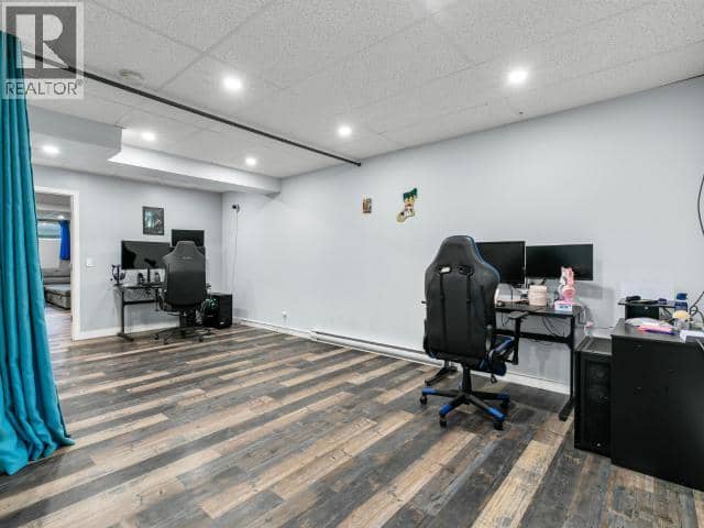 50-18 Azure Road — photo 17 of 32
