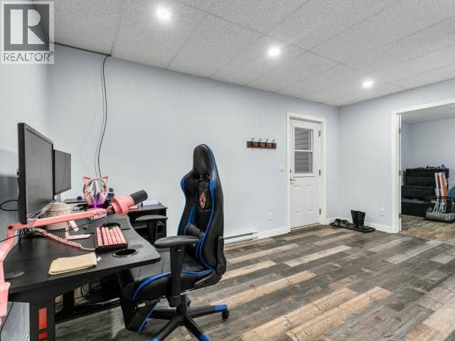 50-18 Azure Road — photo 18 of 32