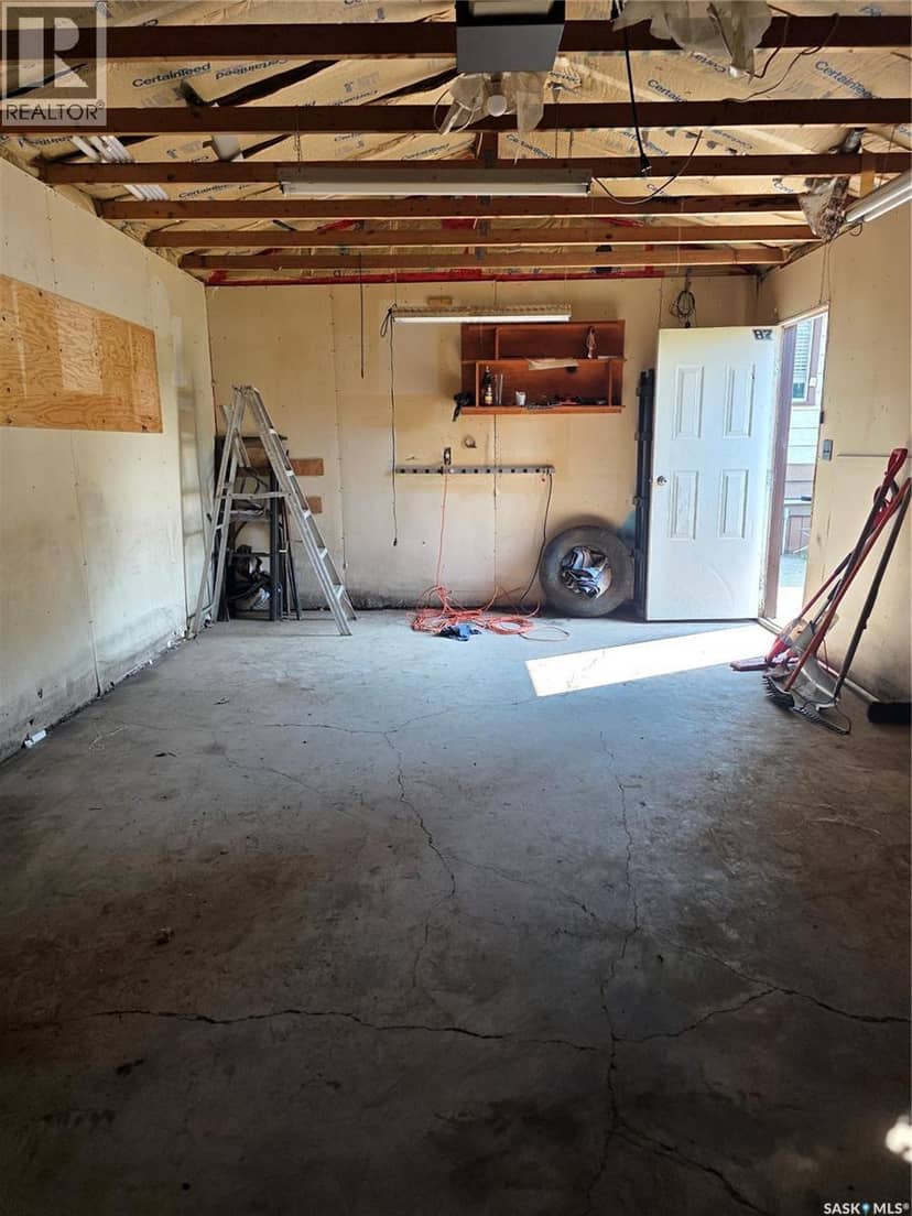 262 Duncan ROAD — photo 9 of 40