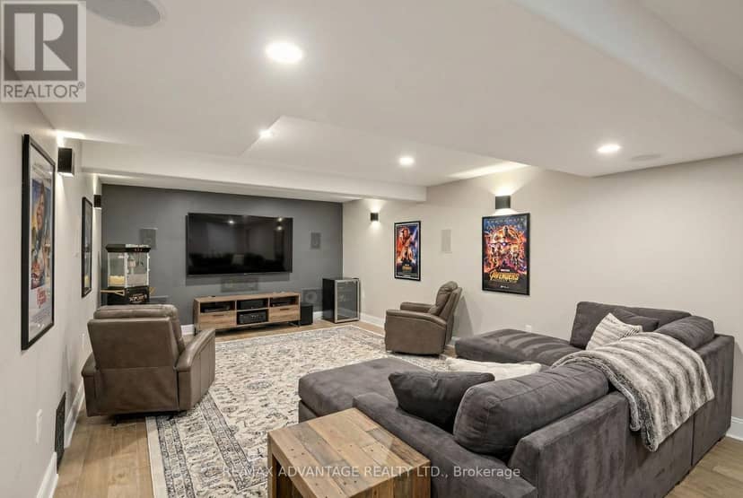 945 Colborne Street — photo 19 of 39