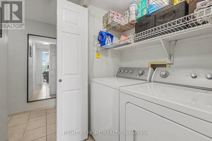 701 - 2759 Carousel Crescent — photo 12 of 34