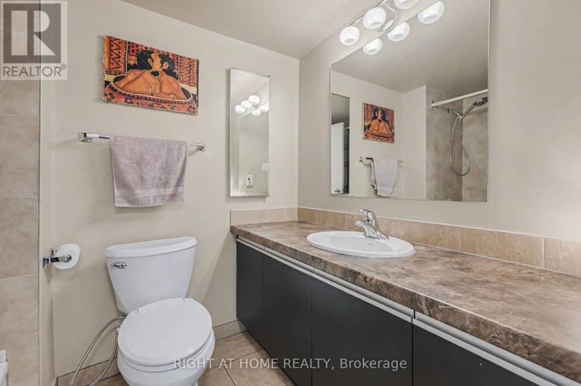 701 - 2759 Carousel Crescent — photo 14 of 34
