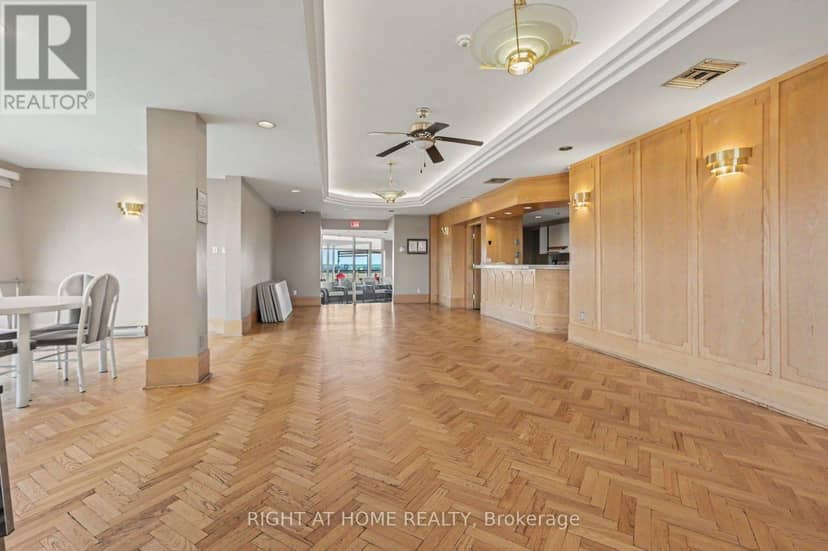 701 - 2759 Carousel Crescent — photo 26 of 34