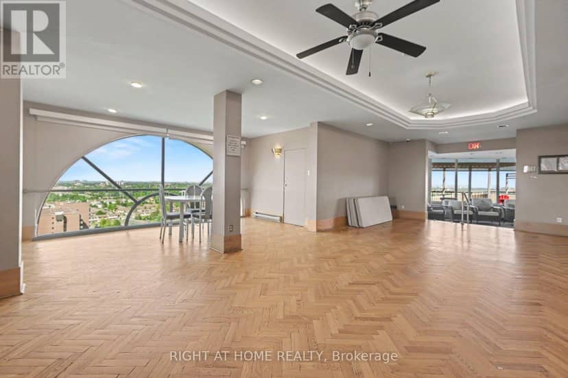 701 - 2759 Carousel Crescent — photo 27 of 34