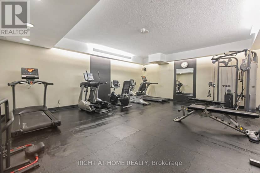 701 - 2759 Carousel Crescent — photo 28 of 34