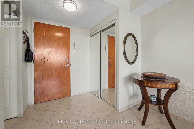 701 - 2759 Carousel Crescent, Ottawa, photo 3
