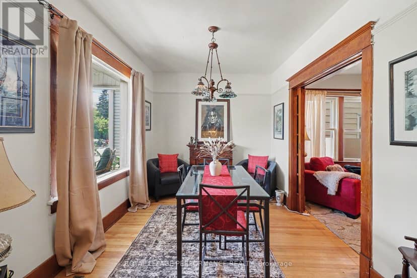 1304 Montreal Road — photo 9 of 40