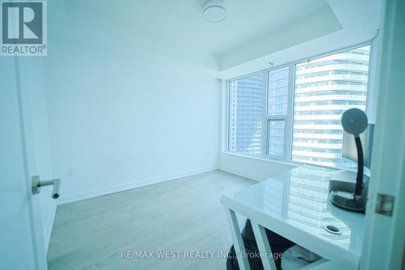 1101 - 10 York Street — photo 10 of 13