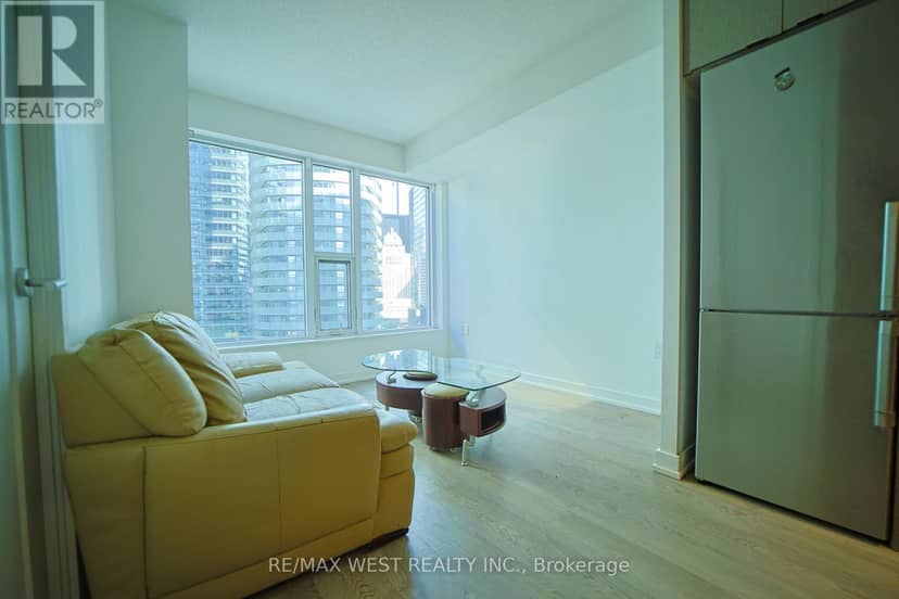 1101 - 10 York Street — photo 5 of 13