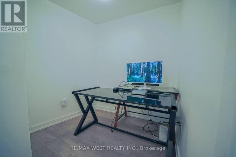 1101 - 10 York Street — photo 8 of 13