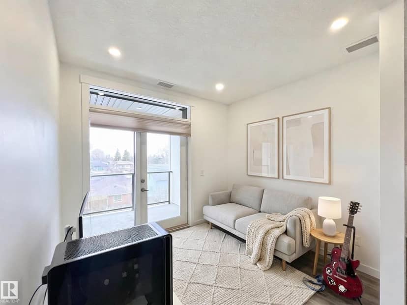 #310 11503 76 AV NW — photo 17 of 40