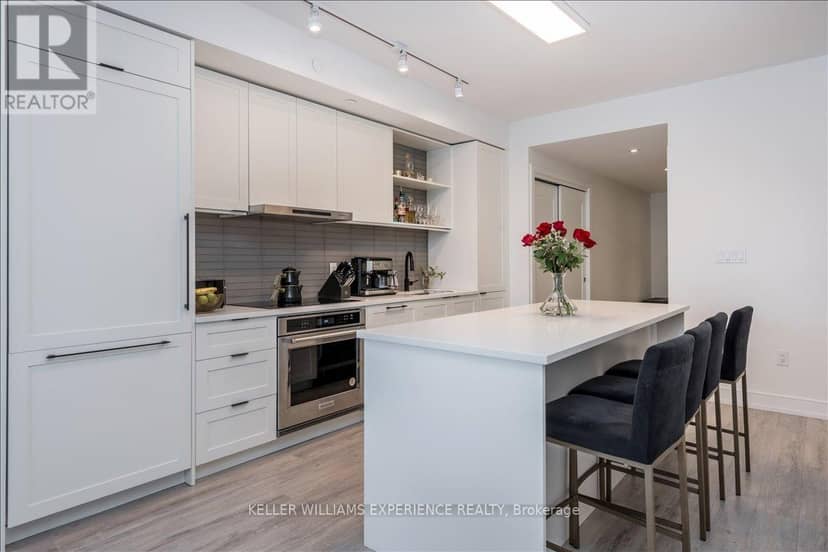 714 - 185 Dunlop Street E — photo 11 of 32