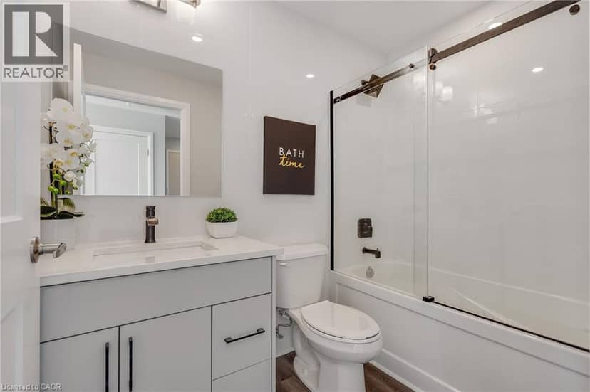 60 CHARLES Street W Unit# 705 — photo 10 of 29