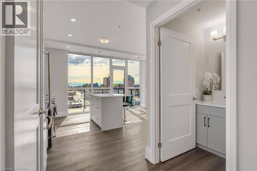 60 CHARLES Street W Unit# 705 — photo 11 of 29