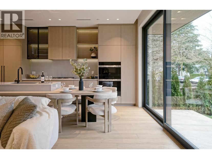 1 4634 W 15TH AVENUE, Vancouver