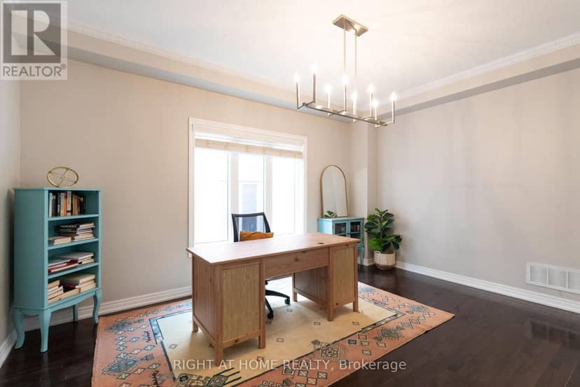 182 Maurier Boulevard — photo 11 of 37