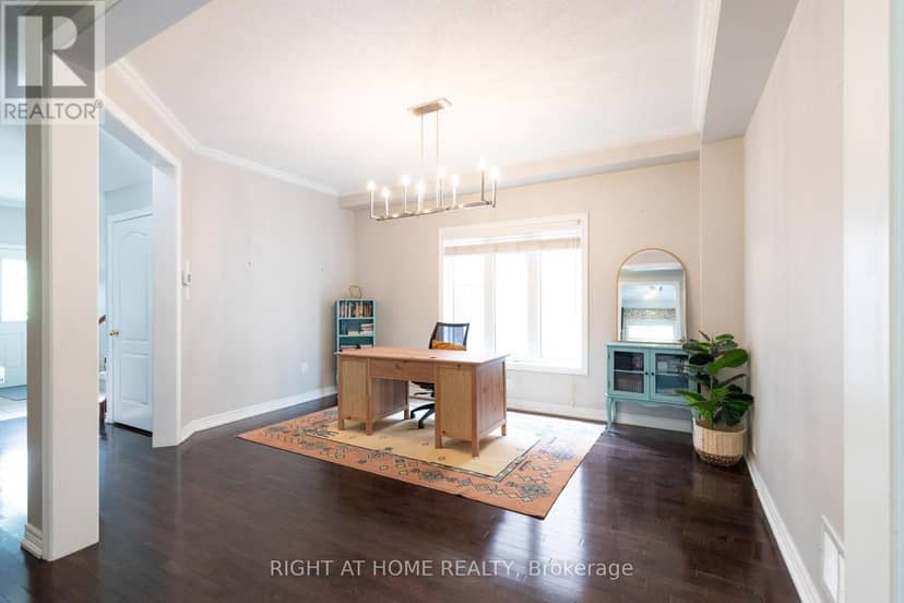 182 Maurier Boulevard — photo 12 of 37