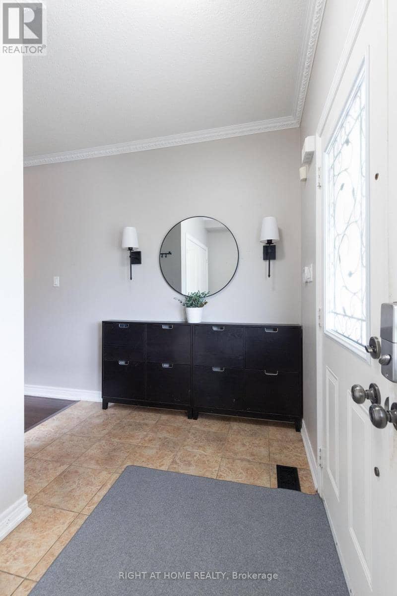 182 Maurier Boulevard — photo 15 of 37