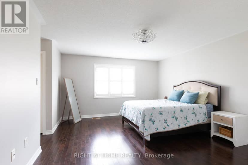 182 Maurier Boulevard — photo 25 of 37