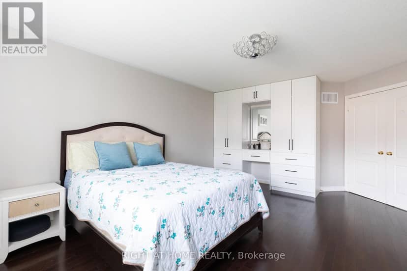 182 Maurier Boulevard — photo 26 of 37