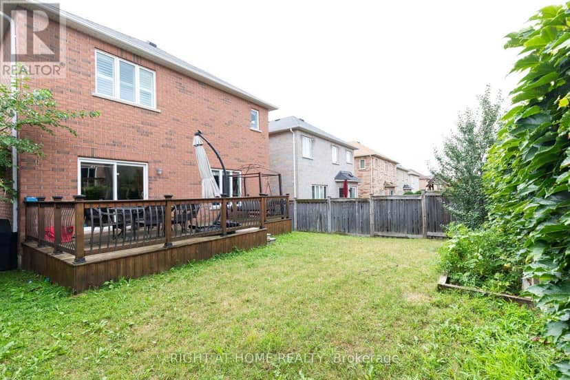 182 Maurier Boulevard — photo 37 of 37