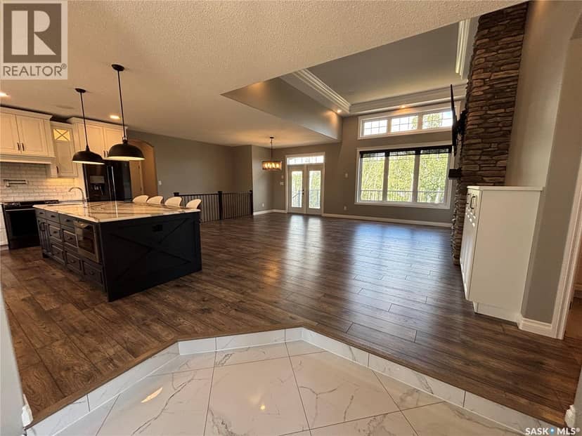 214 Hillside DRIVE, Tobin Lake, photo 4