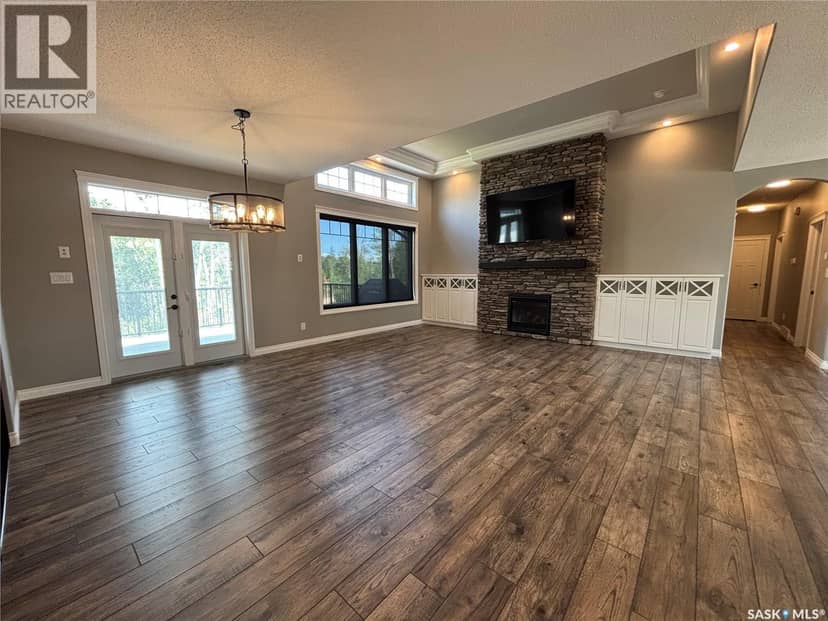 214 Hillside DRIVE — photo 14 of 40
