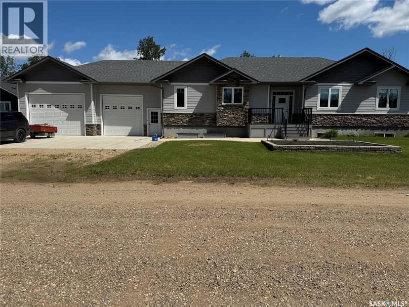 214 Hillside DRIVE, Tobin Lake, photo 2