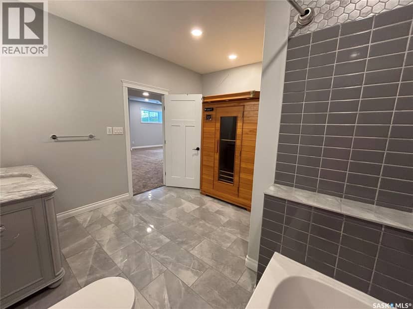 214 Hillside DRIVE — photo 38 of 40