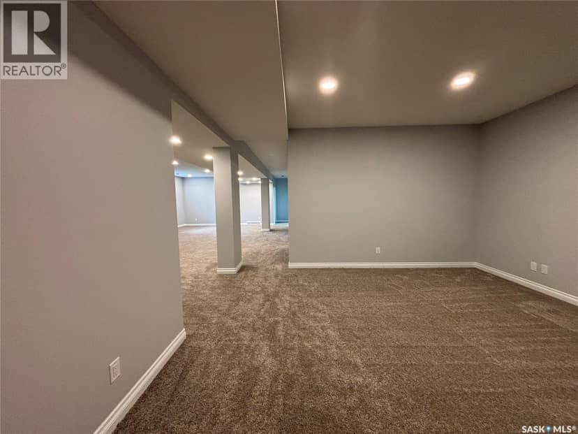 214 Hillside DRIVE — photo 31 of 40