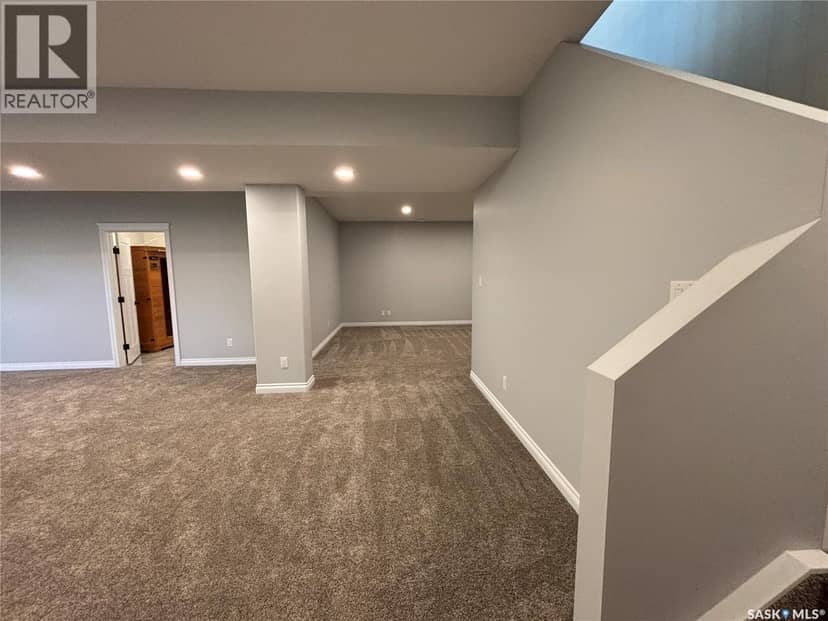 214 Hillside DRIVE — photo 33 of 40
